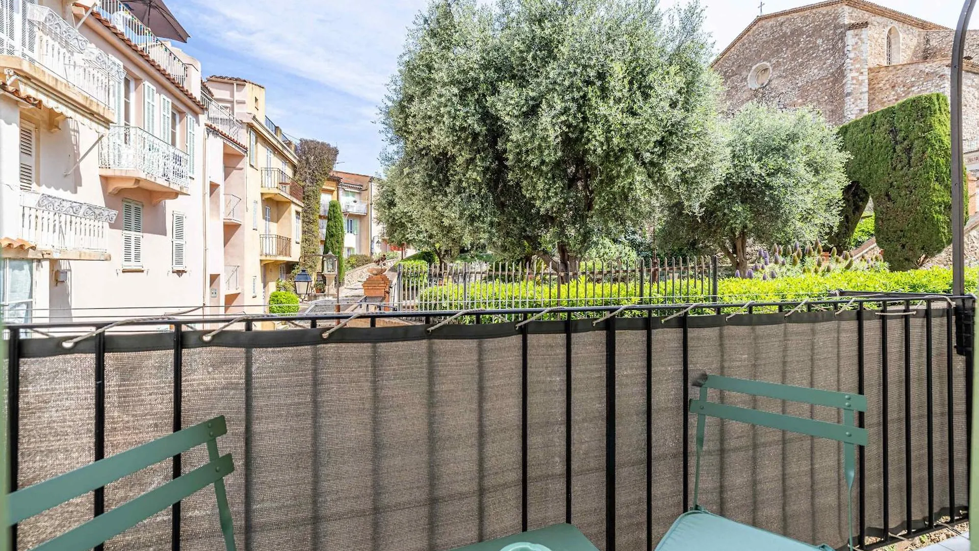 La Maison Du Suquet Duplex Avec Terrasse En Plein Centre Cannes Ferienhaus